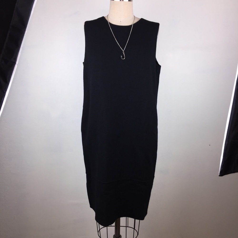 Armani Collezioni 100% Black Wool Sleeveless Dress